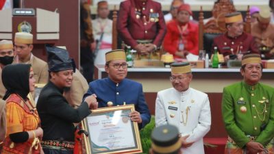 Kota Makassar Raih Penghargaan Top 6 Replikasi Inovasi Pelayanan Publik Tingkat Sulsel