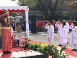 Danny Luncurkan Program Penggunaan Baju Adat di Sekolah dan Metode Belajar GASING