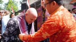 Kunjungan Perwakilan Pemerintah AS di Kecamatan Rappocini Kunjungan Perwakilan Pemerintah AS di Kecamatan Rappocini