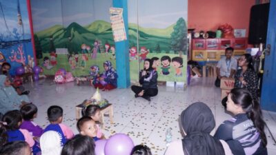 Mercure Makassar Nexa Pettarani dan Mahasiswa Kolaborasi Menyokong Kebutuhan Dasar Anak Bersekolah