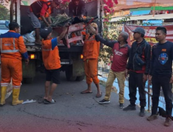 Kelurahan Tompo Balang Gelar Kerja Bakti Peringati WCD