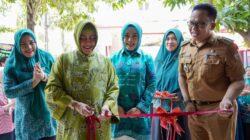 Toko PKK Kecamatan Rappocini Upaya Memajukan Ekonomi Lewat Pemasaran UMKM Lokal Toko PKK Kecamatan Rappocini Upaya Memajukan Ekonomi Lewat Pemasaran UMKM Lokal