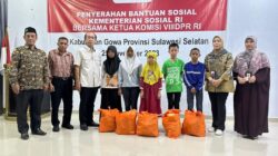 Kunker di Sulsel, Ashabul Kahfi Salurkan Bansos ke Warga Gowa dan Takalar Kunker di Sulsel, Ashabul Kahfi Salurkan Bansos ke Warga Gowa dan Takalar