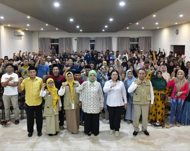 Aliyah Mustika Ikut Edukasi Warga Bantaeng Cara Pilih Obat dan Makanan yang Aman