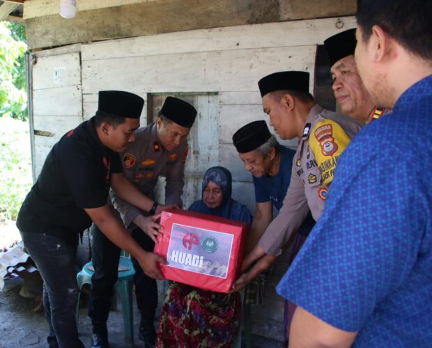 Bakti Sosial Huadi Group dan Polres Bantaeng Kembali Sentuh Warga Perdesaan