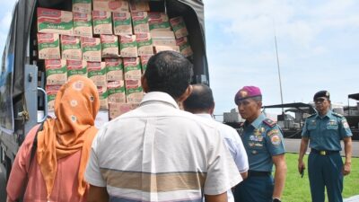 Lantamal VI Makassar Salurkan Bantuan Logistik ke Kabupaten Luwu