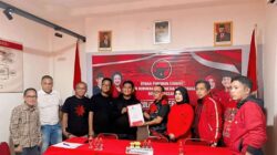 Tokoh Masyarakat Lintas Kecamatan Ambil Formulir Pendaftaran Bakal Calon Wali Kota Makassar di PDIP untuk Indira Yusuf Ismail