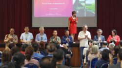 Danny Meninjau Kebudayaan Lokal Masyarakat Central District Singapura