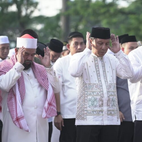 Danny Salat Idul Adha di Karebosi, Firman di Masjid Kubah 99