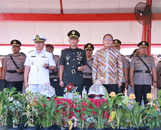 Danny Ikut Saksikan Pengambilan Sumpah Ratusan Bintara Polri