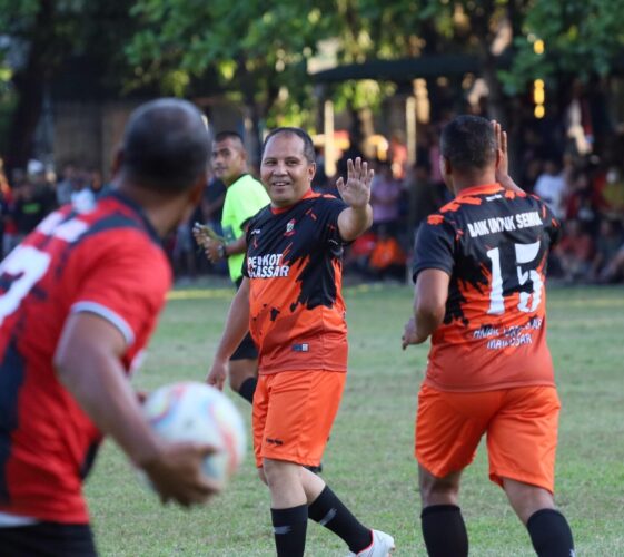 Pasukan Danny Pomanto Taklukkan Tim Sulsel di Lapangan Hasanuddin