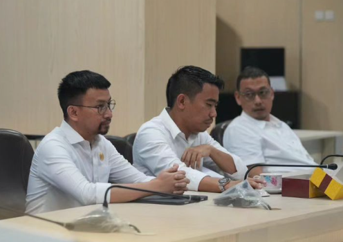 Fuad Afandi Saksikan Penandatanganan Naskah Ranperda Jadi Perda Antara Pemkot dan DPRD