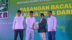 Danny-Azhar Terima Langsung B1KWK PKB dari Cak Imin untuk Pilgub Sulsel