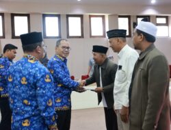 50 Imam Masjid Se-Kota Makassar Resmi Kantongi SK