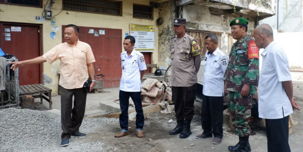 HM Yunus Pantau Langsung Progres Pengerjaan Drainase di Kecamatan Wajo