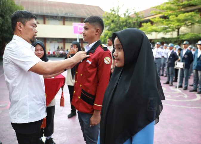 Pjs Walikota Arwin Azis Bakar Semangat Siswa-siswi Lomba Tata Upacara 