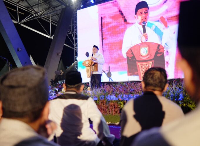 Pemkot Makassar Hadirkan Ribuan Anak Yatim untuk Buka Puasa Bersama