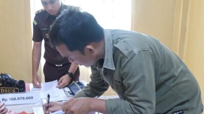 Ketua, Bendahara, dan Sekretaris KONI Luwu Kembalikan Uang Korupsi