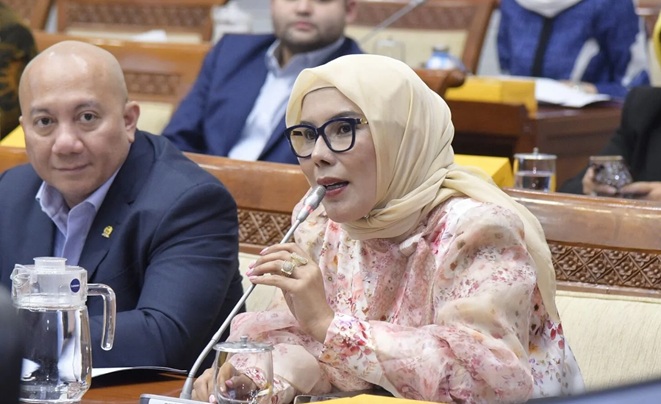 Okta Kumala Dewi Prihatin PHK Wartawan, Desak Regulasi Adil di Era Digital