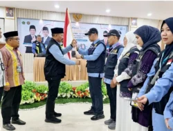 Ketua PPIH Embarkasi Makassar Lepas Kloter 2, Jemaah Tertua Berusia 102 Tahun