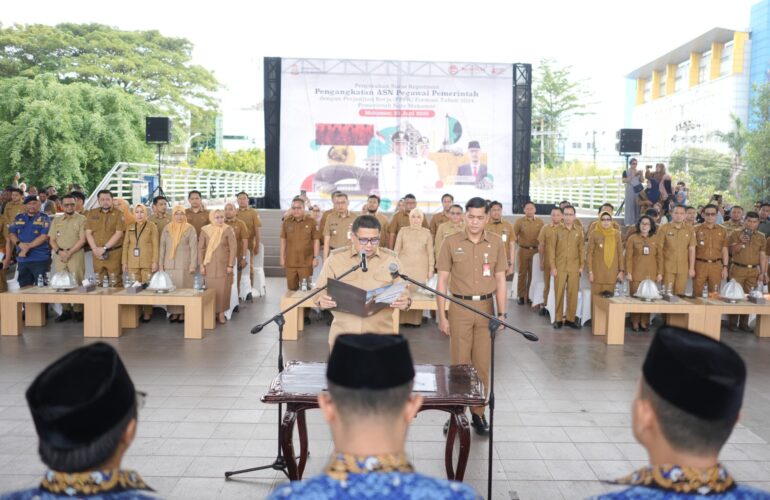 1.746 Pegawai Terima Surat Keputusan Pengangkatan PPPK dari Pemkot Makassar