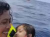 Viral! Aksi Heroik Pria Selamatkan Balita di Tragedi KM Barcelona: Netizen Sebut ‘Foto Termahal 2025