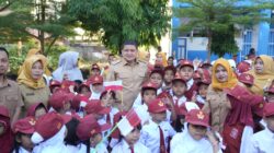 Tuntaskan Janji Pendidikan, Munafri-Aliyah Salurkan Seragam Sekolah Gratis