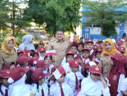 Tuntaskan Janji Pendidikan, Munafri-Aliyah Salurkan Seragam Sekolah Gratis