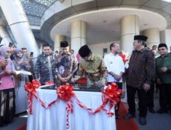 Wali Kota Makassar Dampingi Menag RI Resmikan RS UIN Alauddin