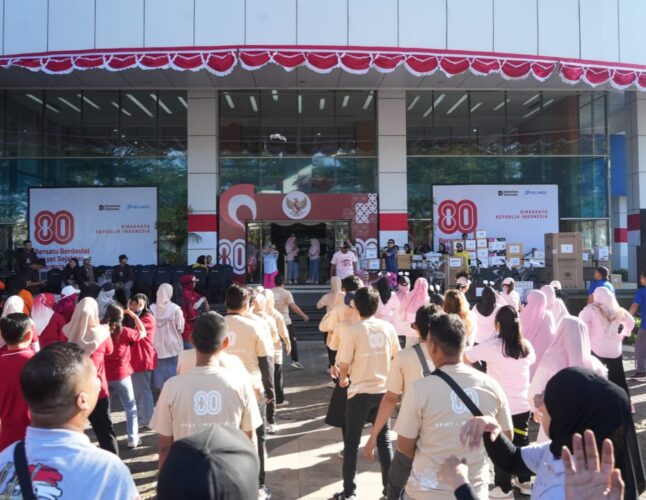 Semarak Perayaan HUT Ke-80 RI di Pelindo Wilayah Makassar dengan Senam hingga Bazar UMKM