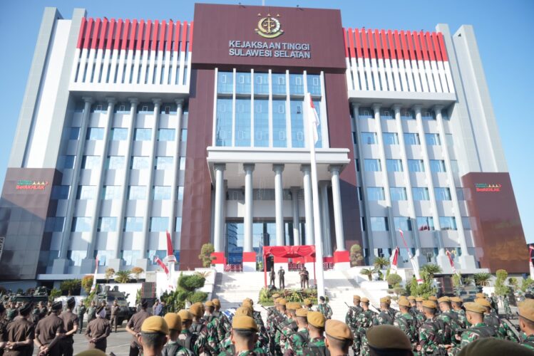 Prajurit TNI Mulai Ditugaskan Jaga Kantor Kejaksaan Se-Sulseltra