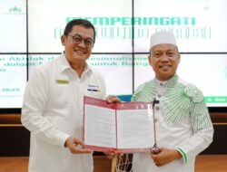 Ustaz Das’ad Latief Terima Piagam Taxpayer Charters dari Kanwil DJP Sulselbartra