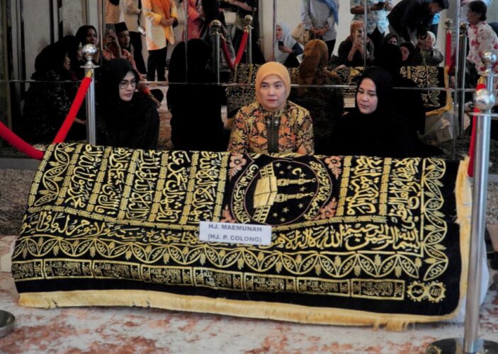 Aliyah Mustika Ilham Melayat ke Rumah Duka Ibunda Wakil Gubernur Sulsel