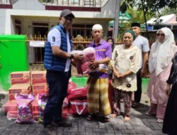 Camat Kepulauan Sangkarrang Hadiri Proses Penyerahan Bantuan untuk Korban Kebakaran