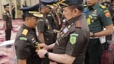 Dr Didik Farkhan Alisyahdi satu dari di antara 17 pejabat eselon II di Kejaksaan Agung yang dilantik oleh Jaksa Agung Republik Indonesia, ST Burhanuddin.