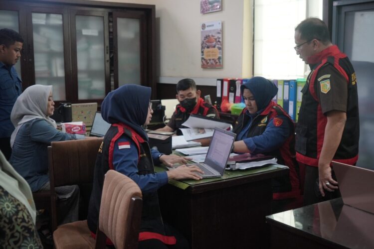 Dalami Dugaan Korupsi Pengadaan Bibit Nanas, Kejati Sulsel Geledah Kantor Instansi Pemprov Sulsel dan Swasta