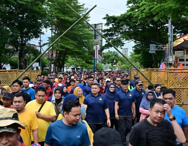 Ketua Korpri Pusat Apresiasi Semarak Jalan Santai HUT Korpri dan HUT ke-418 Makassar