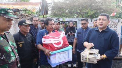 Wali Kota Makassar Bawa Langsung Bantuan ke Lokasi Kebakaran Tallo