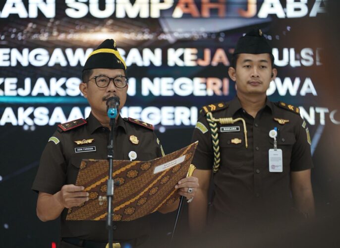 Gerbong Mutasi Dibuka, Kajati Sulsel Lantik Tiga Pejabat Menempati Posisi Strategis