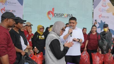 Pemkot Gaungkan Gaya Hidup Sehat dan Peduli Lingkungan di Makassar Funwalk 2025