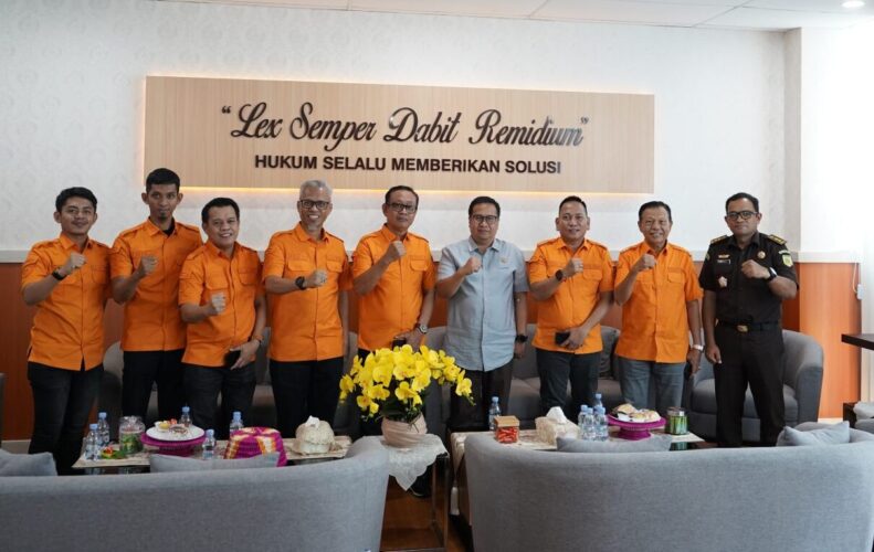 Silaturahmi Pengurus KONI Makassar dan Kajari Makassar Bahas Masa Depan Olahraga Kota