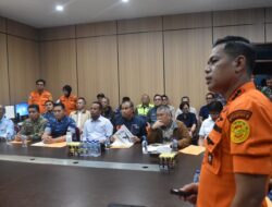 Hadapi Cuaca Ekstrem di Gunung Bulusaraung, Tim SAR Tertahan Evakuasi Korban Pesawat ATR 42-500