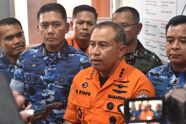 Lokasi Jatuhnya Pesawat Ditemukan, Tim SAR Mulai Fokus Lakukan Pencarian dan Evakuasi Korban