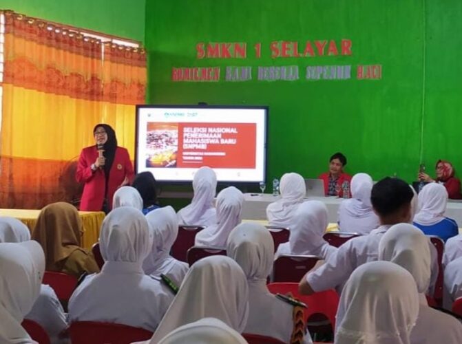 Sosialisasi SNPMB 2026 di Selayar Bahas Validitas Data Siswa Calon Penerima KIP-Kuliah
