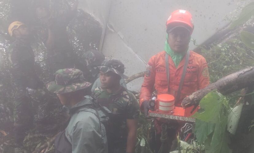 Kotak Hitam Pesawat Ditemukan, Misteri Jatuhnya ATR 42-500 Mulai Terbuka