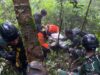 Teknik Rappeling Digunakan Evakuasi Korban Pertama Pesawat yang Jatuh di Medan Ekstrem