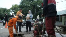 Appi Tinjau Kondisi Jalan Garuda yang Dikeluhkan Warga