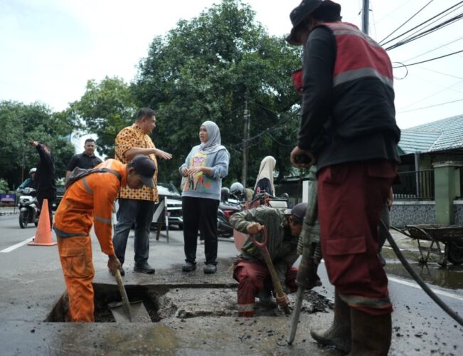 Appi Tinjau Kondisi Jalan Garuda yang Dikeluhkan Warga