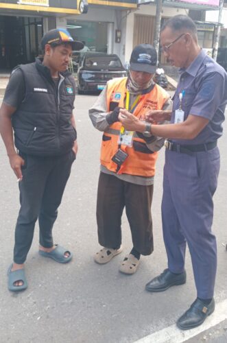 Perumda Parkir Makassar Uji Coba Parkir Digital di Kecamatan Wajo
