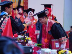 22 Lulusan Terbaik Unhas Raih Penghargaan, Dominasi Predikat Cum Laude